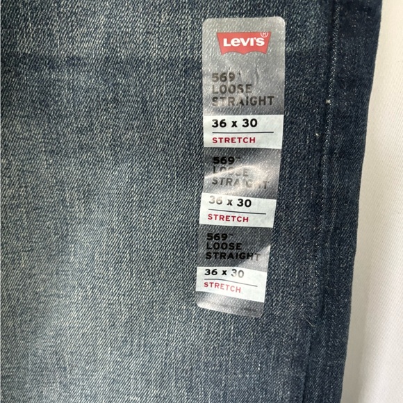 NWT Levi's Men's 569 Loose Straight Jeans - 36x30 - Picture 3 of 6